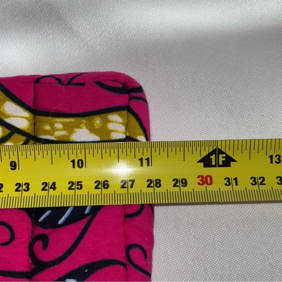 Aniksha Love In Action Laptop Sleeve Vibrant Pink - Picture 9 of 9